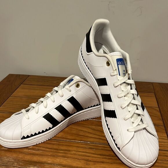 Adidas Men’s Superstar Ot-Tech size 121/2.